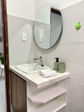 Towels, soap, toilet paper - Luxury flat! Parking! Comfort! (Loja)