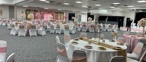 Banquet hall