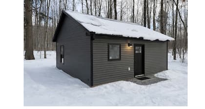 Cozy Cabin in the woods