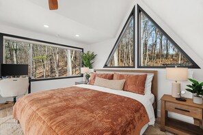 Escrivaninha, Wi-Fi de cortesia, roupa de cama