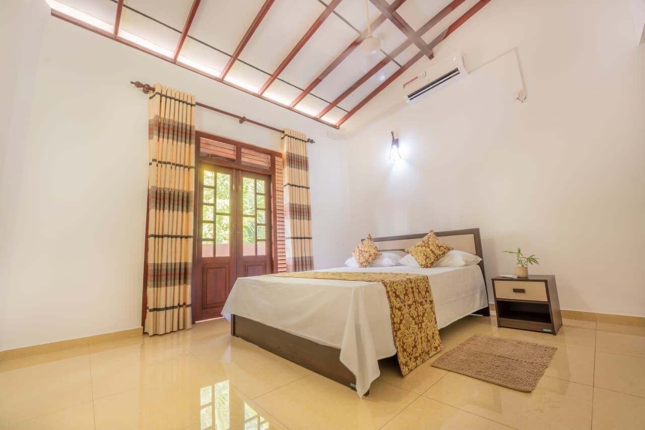 Pillow-top beds, desk, laptop workspace, blackout curtains