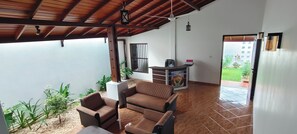 Lobby - Roamer's ark villa (Galle)