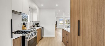 *Family Haven* Renovated 3BR • Backyard • Parking