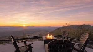 Interior - Luxury Cabin w/ 180 Views, Hot Tub & Firepit Near Dollywood & Nat'l Park Bird's-eye View by Avantstay (Sevierville)