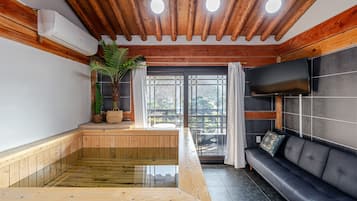 Basic Room, 1 Bedroom (202 (Hanok Hinoki Pool / Kids Gym)) | 1 bedroom, WiFi (free)