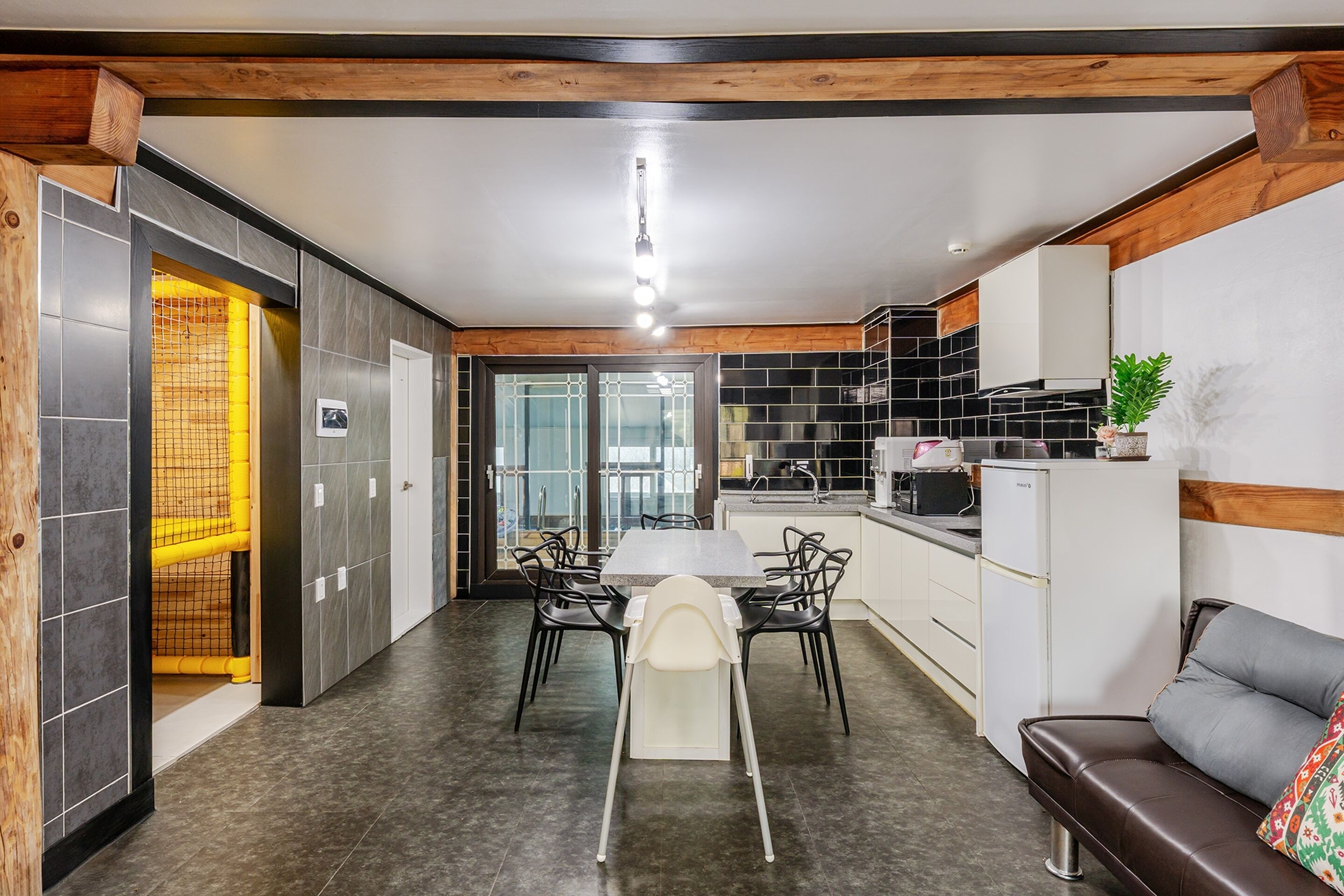Basic Room, 1 Bedroom (103 (Hanok Pool Villa / Kids Gym)) | 1 bedroom, free WiFi