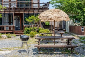 Exterior - Gyeongju Palace Hanok Kids Pool Villa (Gyeongju)