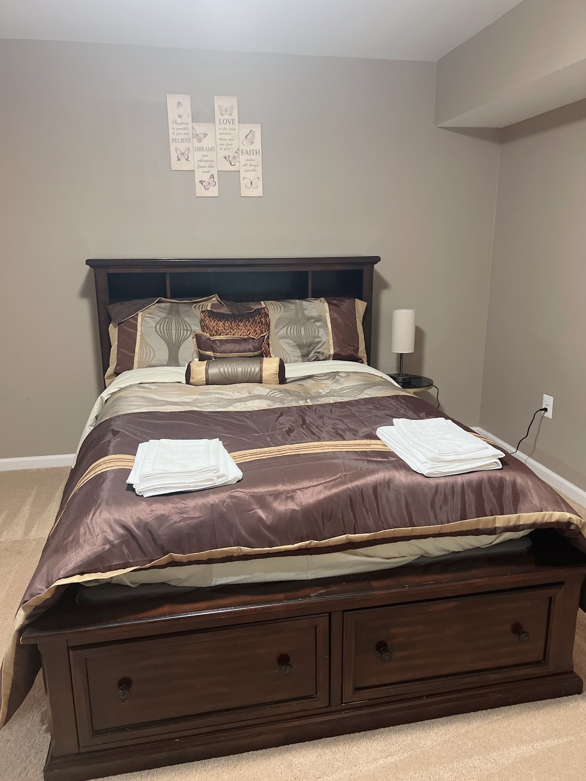 3 bedrooms, iron/ironing board, free WiFi, bed sheets