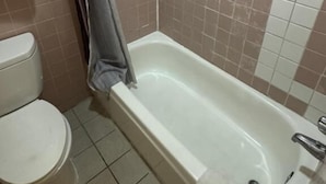 Double Room, Balcony, City View | Bathroom - TRAVEL INN (Richmond)