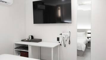 Standard Double Room | WiFi (free)