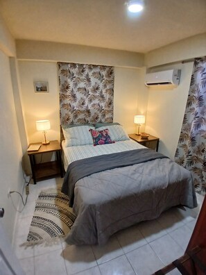 2 Schlafzimmer, Schreibtisch, Bügeleisen/Bügelbrett, kostenloses WLAN