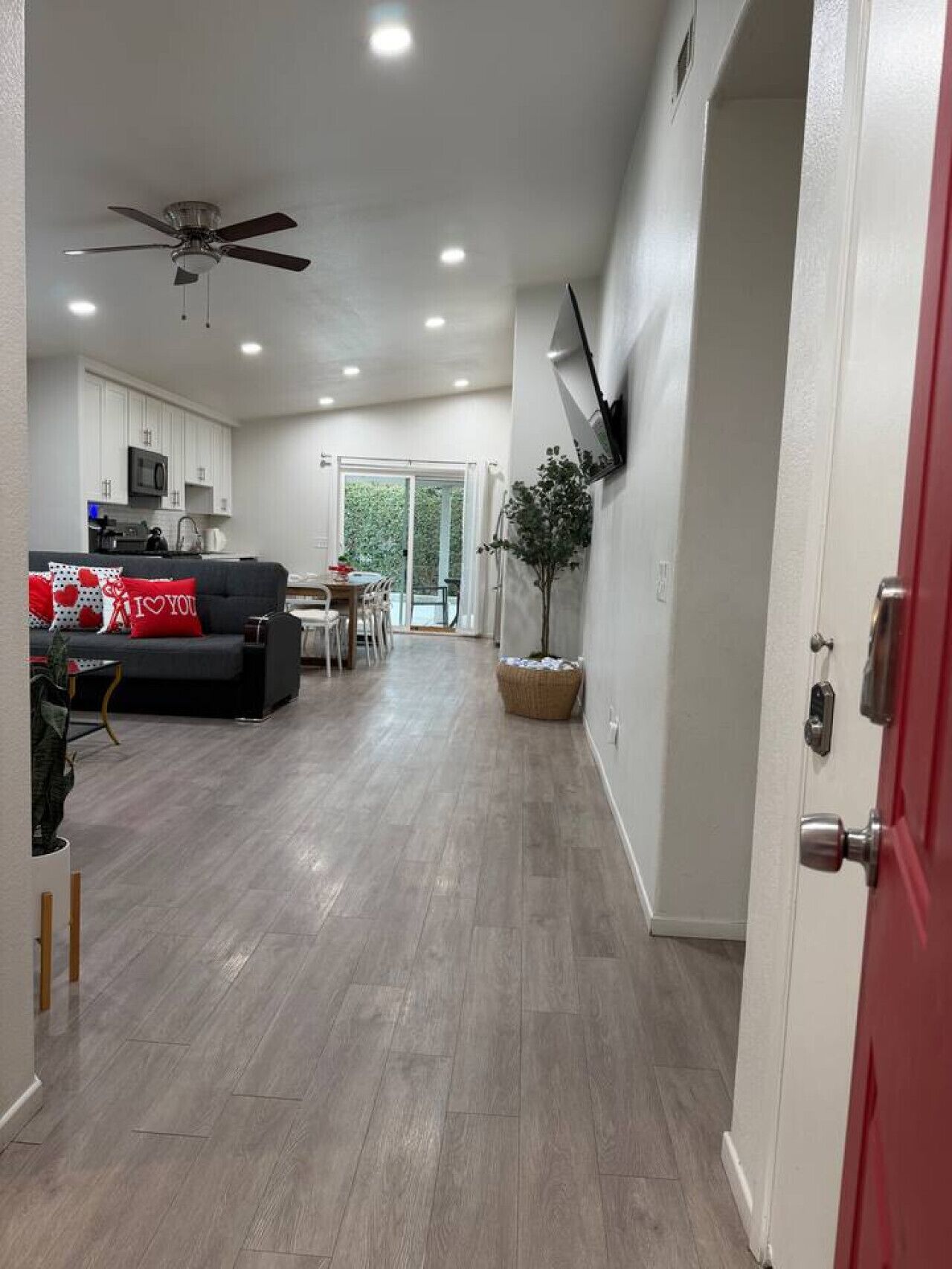 The Coachella Gem With Spa And Fire-pit Sleeps 14 - Coachella, CA