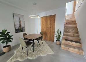 Dining - Vista Mar house & Studio (Ponta Delgada)