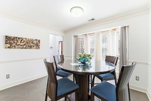 Dining - Amber Way House · Spacious Acworth Home (Acworth)