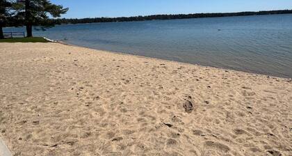 Cozy Up North Cabin/East Twin Lake, Lewiston MI