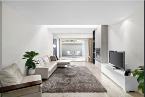 Living area - Stunning Converted Warehouse in Carlton North (Carlton North)