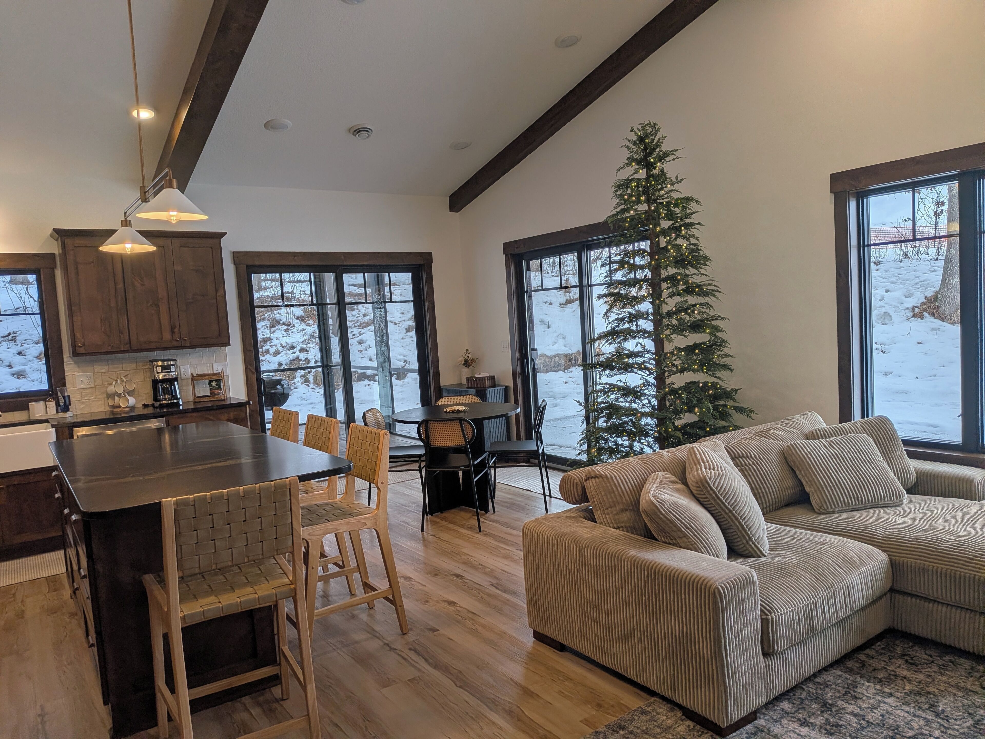 Newly Built 3-bedroom House With Cozy Atmosphere In The Heart Of Breezy Point,mn - Breezy Point, MN