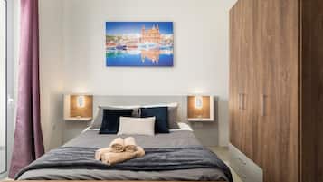 Cortinas blackout, tabla de planchar con plancha y wifi gratis