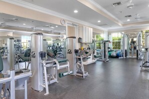 Fitness facility - Resort-Style Living, Private Gated Community! Close to Beaches, Beach Gear, Dining, Shopping, Parks! (Fort Myers)