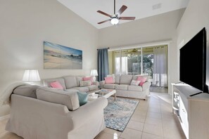 Smart TV - Resort-Style Living, Private Gated Community! Close to Beaches, Beach Gear, Dining, Shopping, Parks! (Fort Myers)