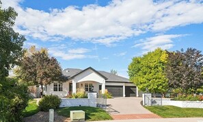 Exterior - 5BR Retreat Near Downtown | Pets OK | Sleeps 12 (Greeley)