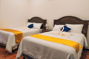 Classic Double Room | Free WiFi - Hotel Villa Luna (San Juan La Laguna)