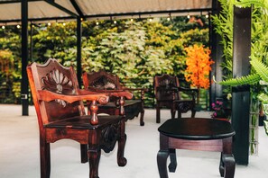 Terrace/patio - Hotel Villa Luna (San Juan La Laguna)