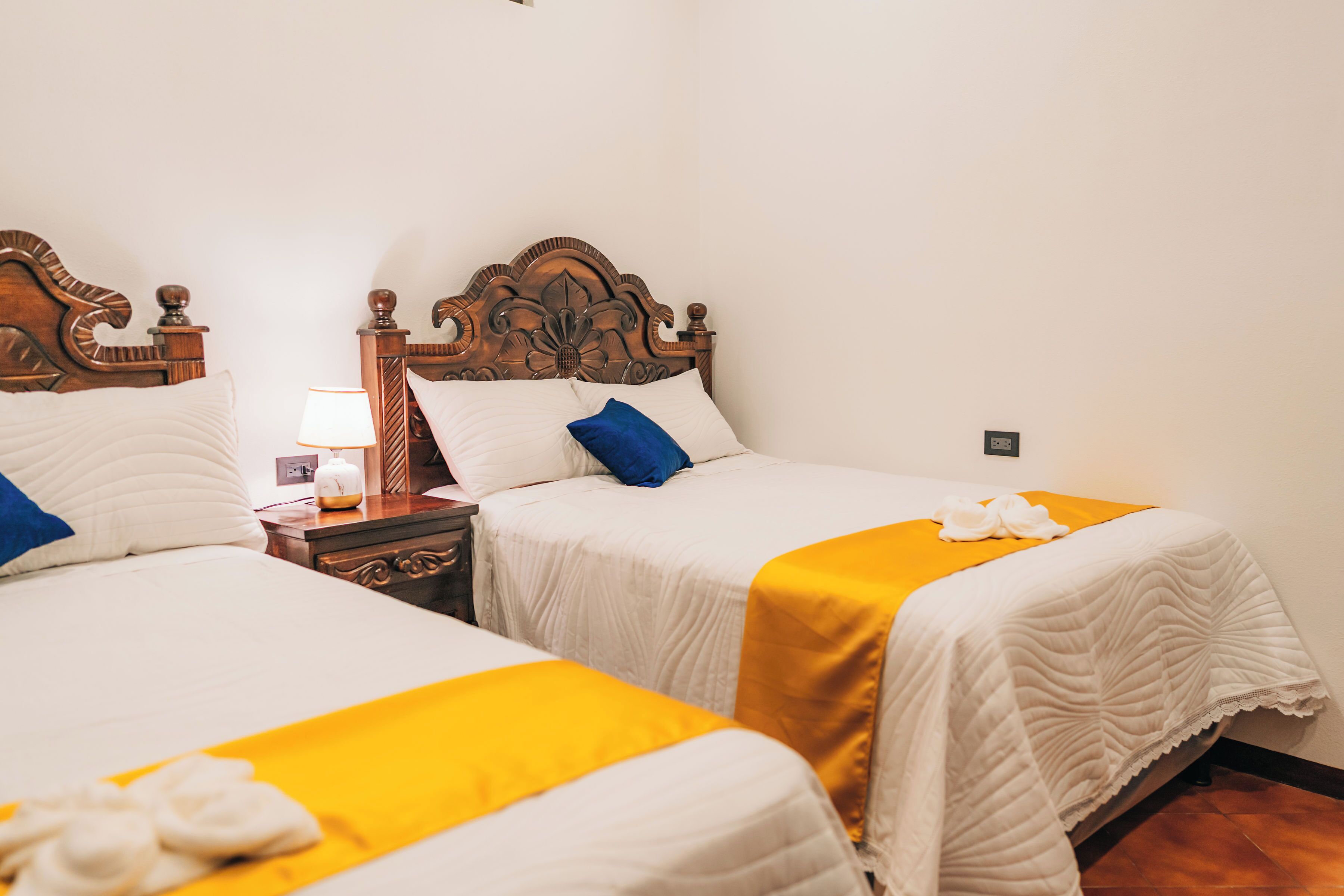 Eenvoudige tweepersoonskamer | Gratis wifi, beddengoed