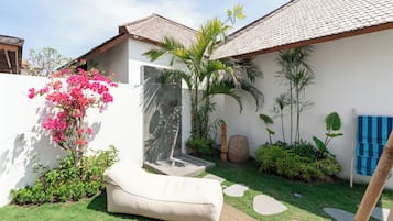 Deluxe Villa, 6 Bedrooms, Private Pool, Pool View | Garden view