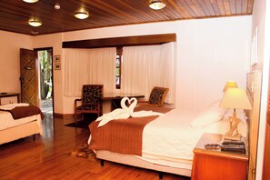 Habitación cuádruple Deluxe | Wifi gratis 