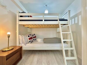 3 Schlafzimmer, Bügeleisen/Bügelbrett, kostenloses WLAN, Bettwäsche