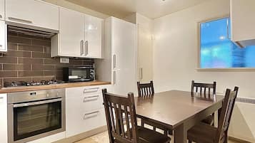 Microwave, oven, toaster