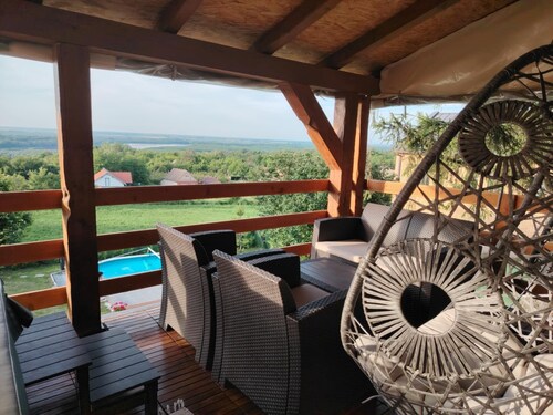 Family-friendly countryside retreat with pool, jacuzzi, playground, and Danube views.