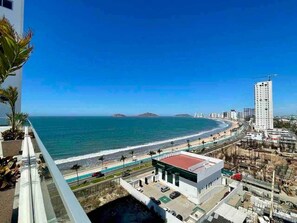 Property grounds - Torre Alba 505 / Rooftop Pool Steps From  Malecon (Mazatlan)