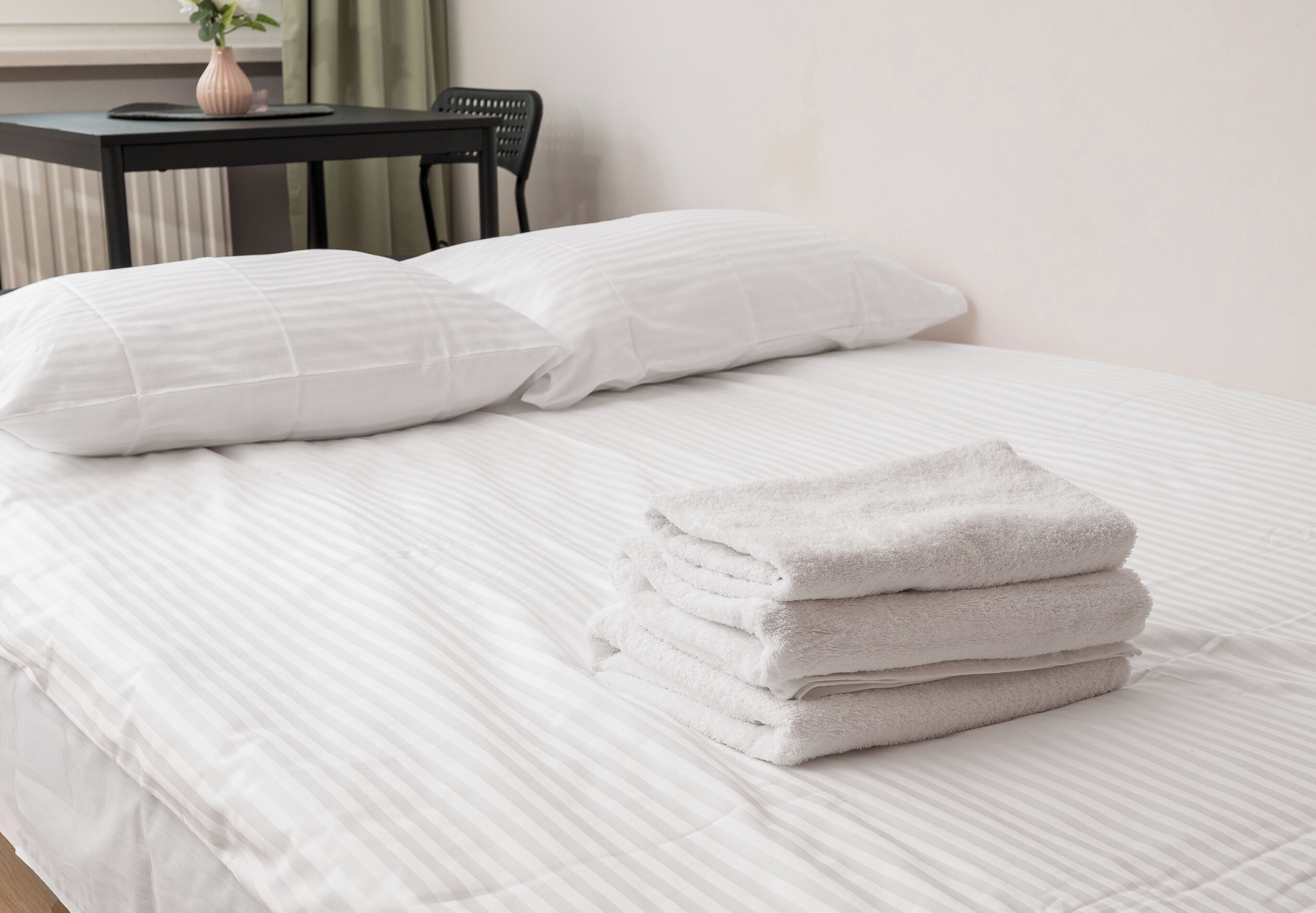 1 bedroom, iron/ironing board, bed sheets