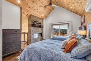3 bedrooms, iron/ironing board, free WiFi, bed sheets - Beautiful Wears Valley Mountain Views! Hot Tub-Dollywood-Cades Cove! (Sevierville)