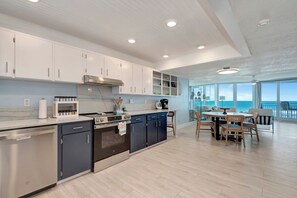 Microwave, stovetop, dishwasher - 5th Floor Newly Remodeled 2 bedroom Condo on the World's Famous Beach. (Daytona Beach)