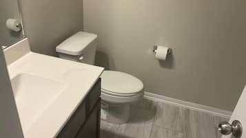 Room, Balcony | Bathroom