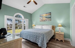 Iron/ironing board, WiFi, bed sheets - Top floor, updated 2-bedroom, 2-bathroom condo! (Myrtle Beach)