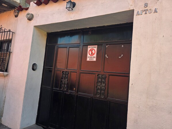 Exterior detail - Casita Sol (Antigua Guatemala)