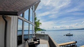 Terrace/patio - Sail Away Home: Serenity Awaits with Sprawling Sunset Views (Aurora)