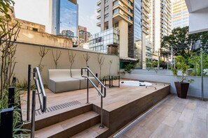 Apartment | Property grounds - MyOne Fradique Coutinho (São Paulo)