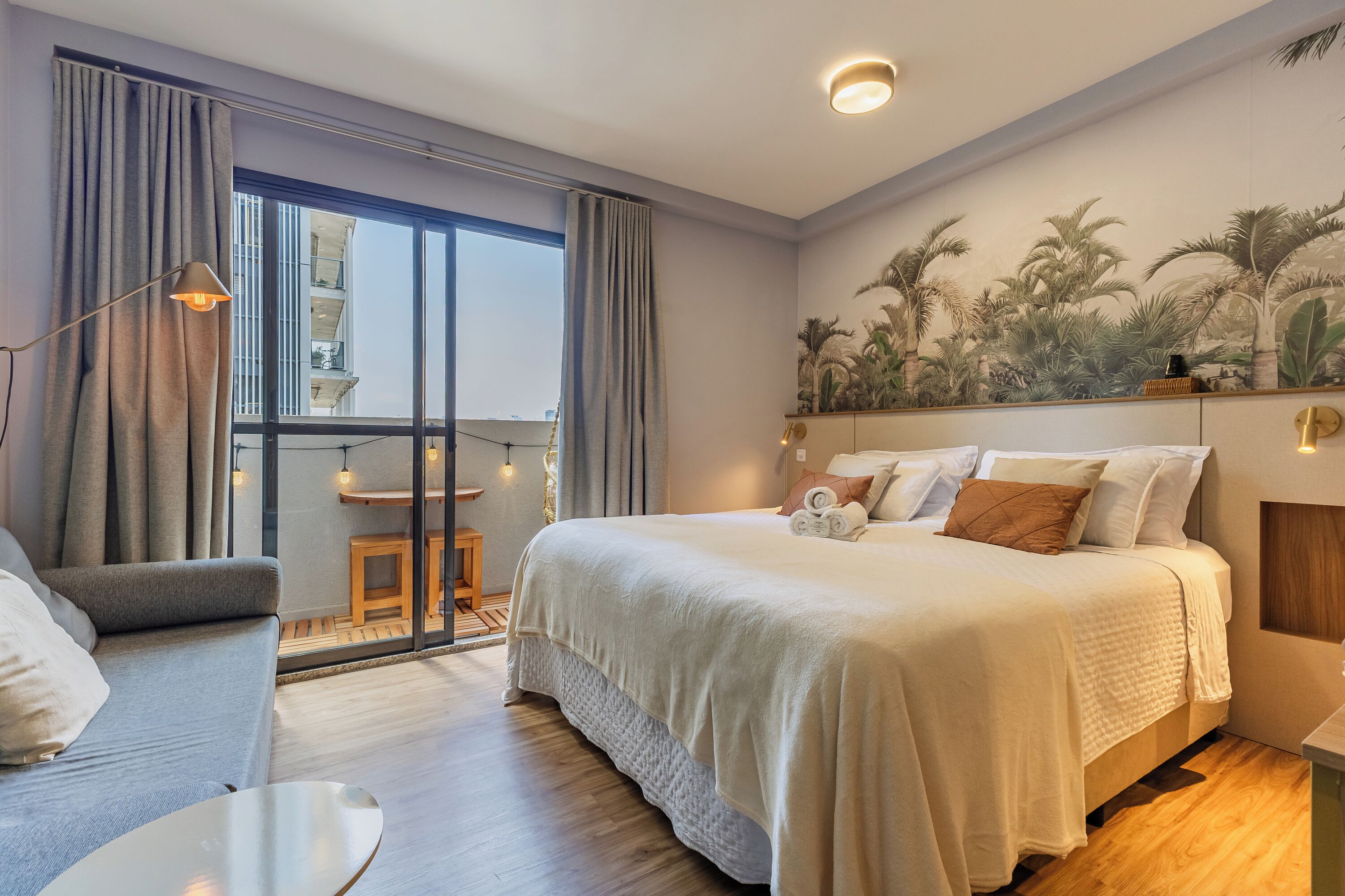 遮光窗帘、熨斗/熨衣板、免费 WiFi