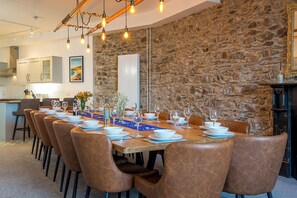 Dining - Abergwaun Cottage, Holiday Cottage Fishguard, Sleeps 16, 7 bedrooms,  bathrooms (Fishguard)