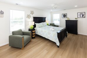 Free WiFi, bed sheets - SEASIDE RETREAT - 8 bedroom semi-oceanfront with pool and ocean views (Virginia Beach)