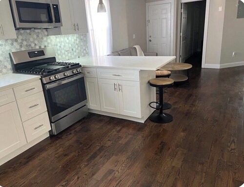 Spacious 4-bedroom apartment near NYC & EWR