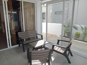 Terrace/patio - 3-bedroom apartment in  the heart of  Punta Cana with AC, close to downtown (Punta Cana)