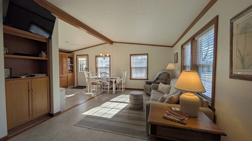 Mine Ridge Cottage, Pet friendly, Buggy watching