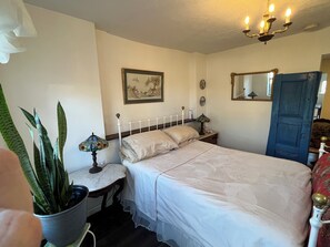 1 chambre, bureau, Wi-Fi gratuit, draps fournis