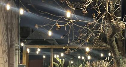 Cozy 1-bedroom bungalow in amazing Las Cruces with AC